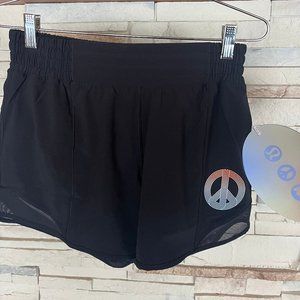 Lululemon + Mad Happy Hot Hottie Short 4"